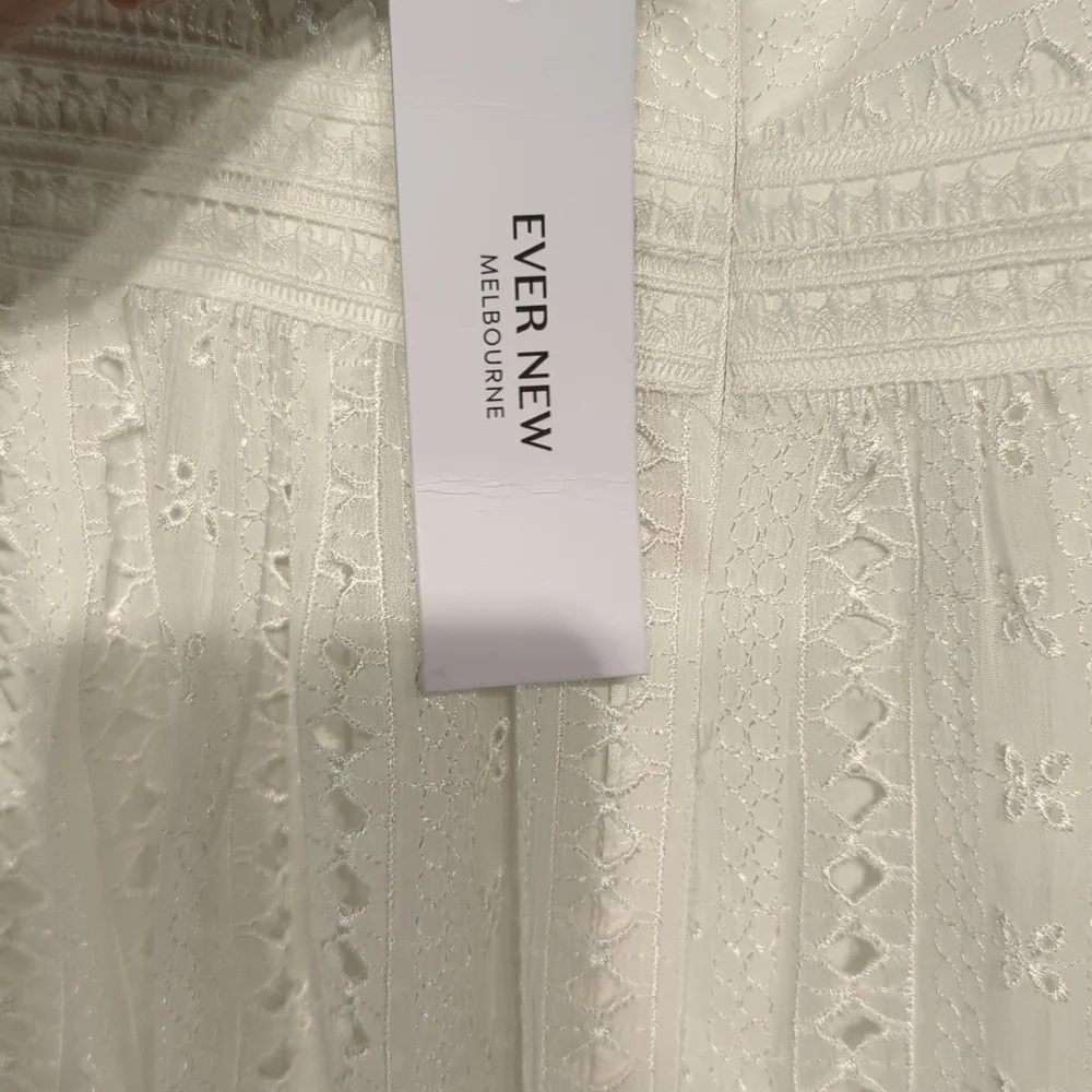 Ever New Melbourne Riley Lace Splice dress size 4 - Picture 4 of 4
